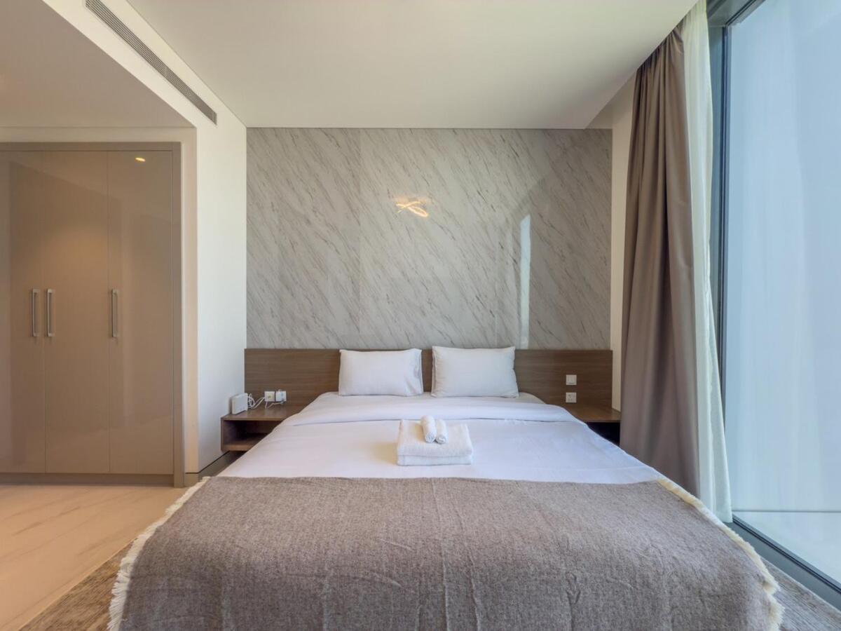 Elegant 2-br With Modern Comfort Apartment