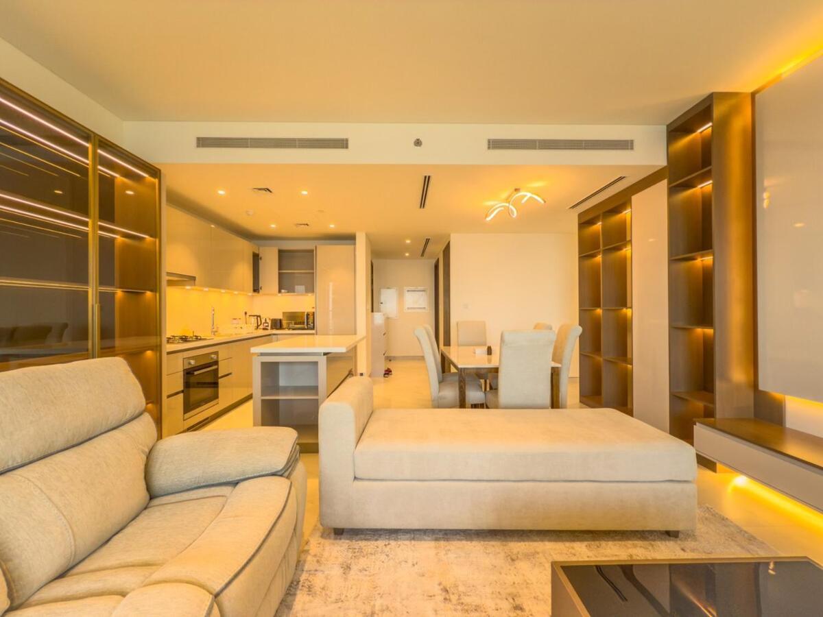 Apartment Elegant 2-br With Modern Comfort