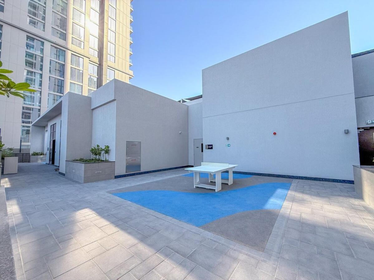Elegant 2-br With Modern Comfort * Dubai