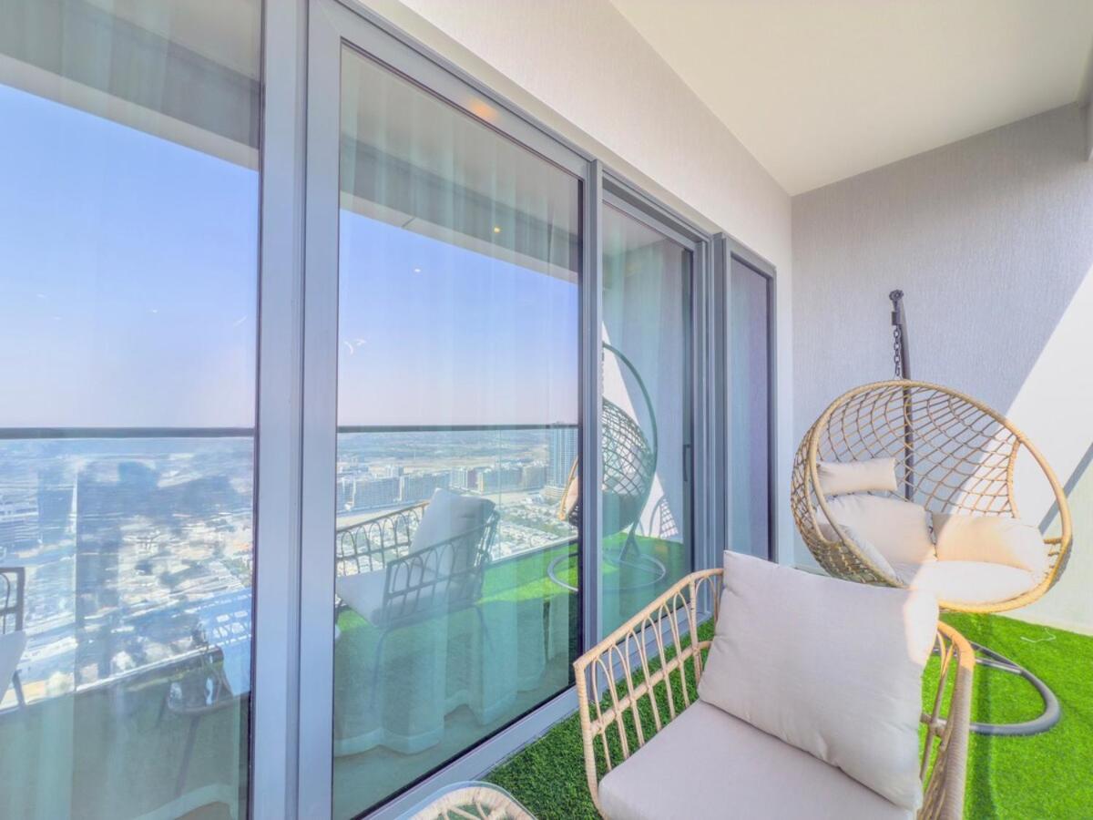 Elegant 2-br With Modern Comfort