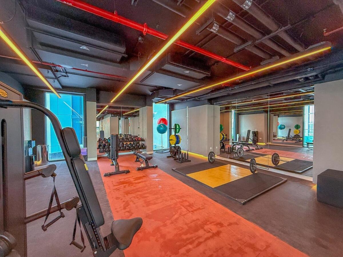 Elegant 2-br With Modern Comfort Dubai