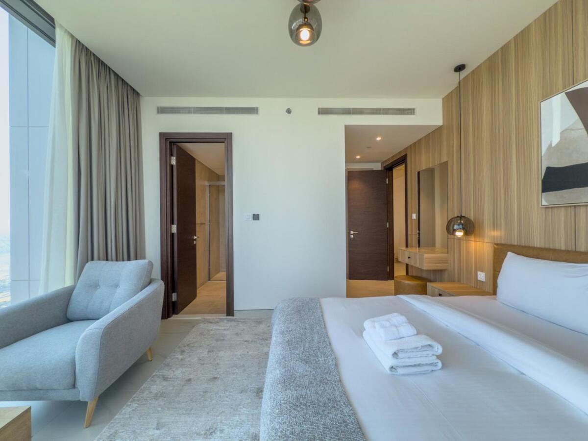 Elegant 2-br With Modern Comfort Dubai